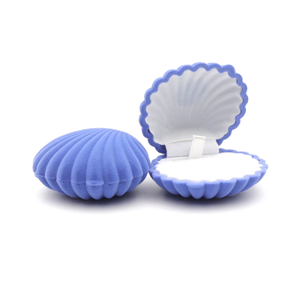 Pearl-shaped box for 'Caspian Sea' accessories.